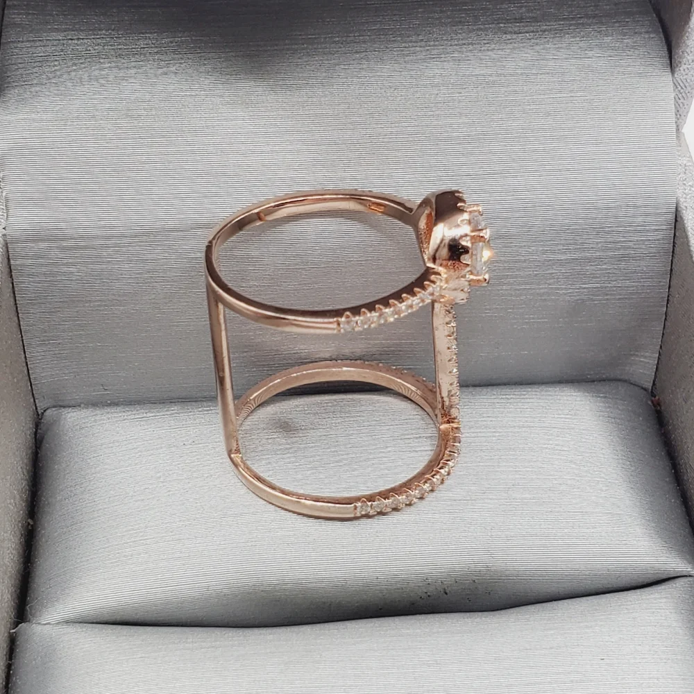 Round White Diamond Simulants Rose Gold - 925 Sterling Silver Halo Ring